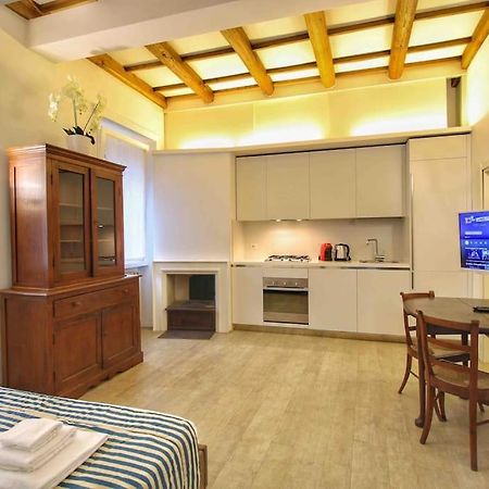 Cozy Studio Flat In Trastevere By Yourhost Rome Buitenkant foto